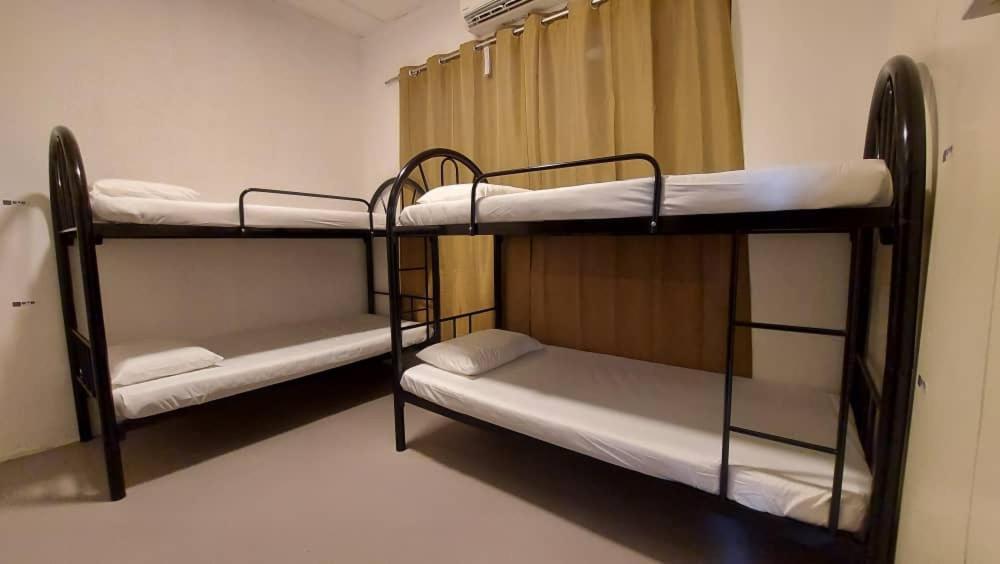 Karya Story Hostel Кудат Екстер'єр фото